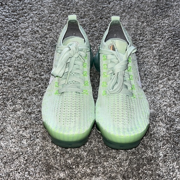 Nike Air Vapormax Flyknit 3 ‘Jade Aura’ - Picture 5 of 7